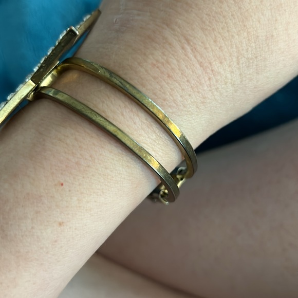 Paula Abdul “Reach For the Stars” Clamper Bracelet - Picture 5 of 13